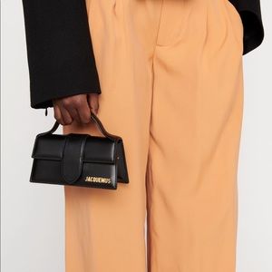 Jacquemus Le Bambino